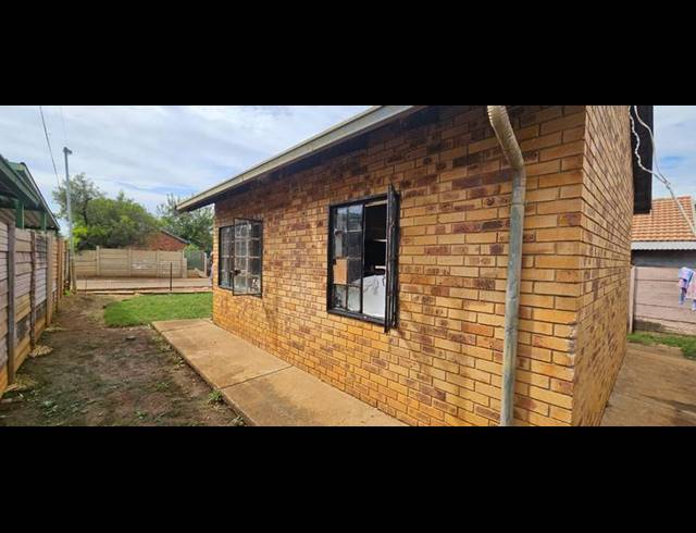 1 BEDROOM HOUSE FOR SALE IN DANVILLE